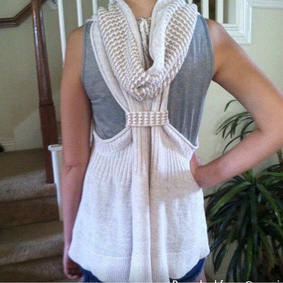 FREE PEOPLE HOODED SWEATER VEST MED - Picture 5 of 8